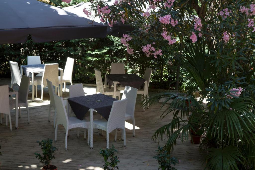 Hotel Villa Pannonia Lido di Venezia Exterior photo